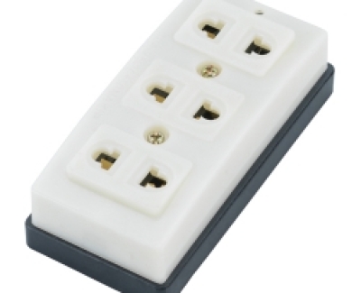 ổ cắm 3 lỗ  VINAKIP 2